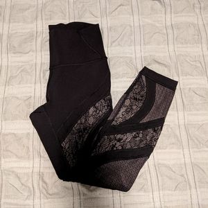 Lululemon leggings size 8